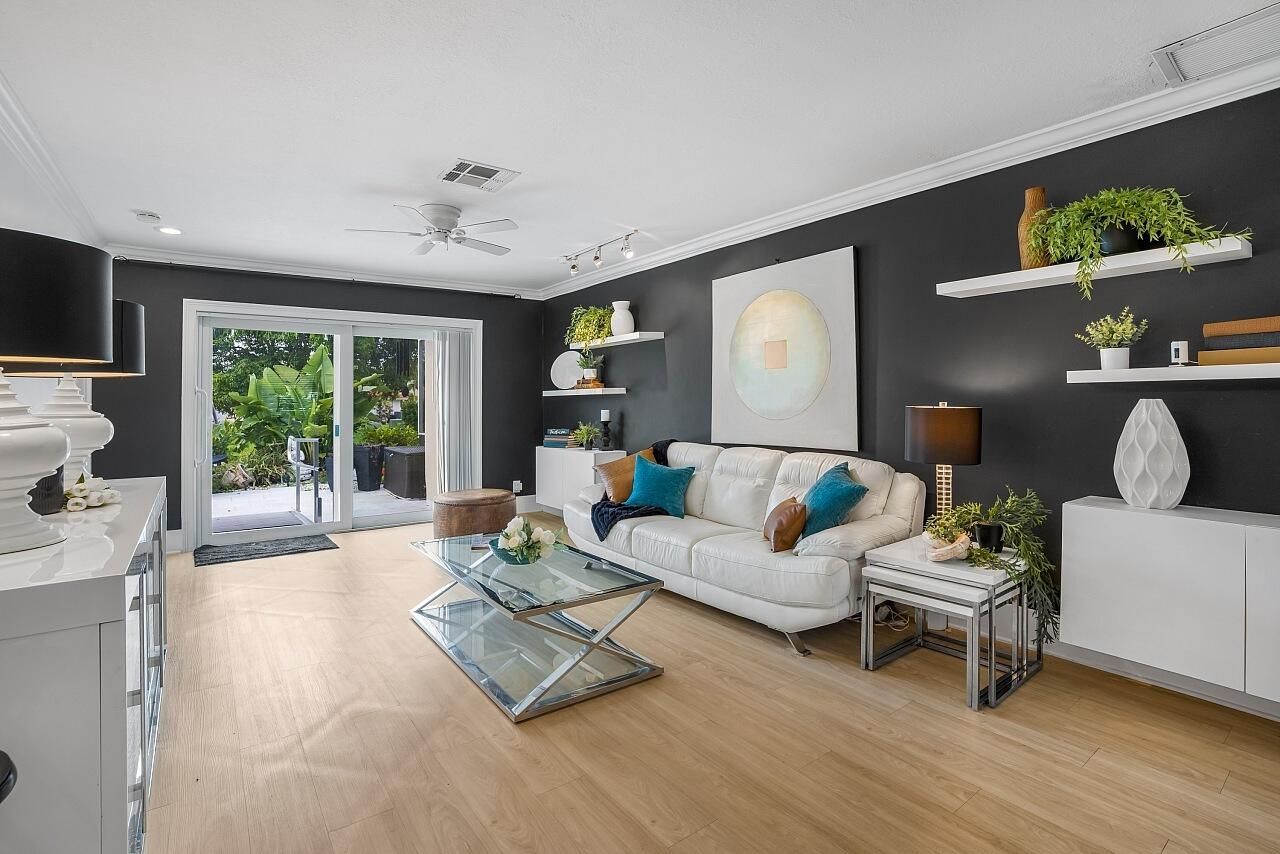 8900 Warwick Drive, Boca Raton, FL 33433 Photo
