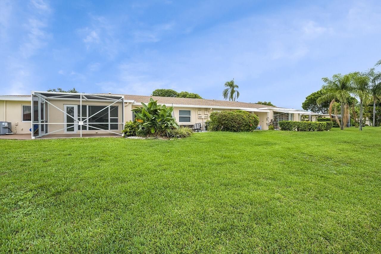 8900 Warwick Drive, Boca Raton, FL 33433 Photo