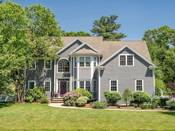 4 Carter Dr, Natick, MA 01760