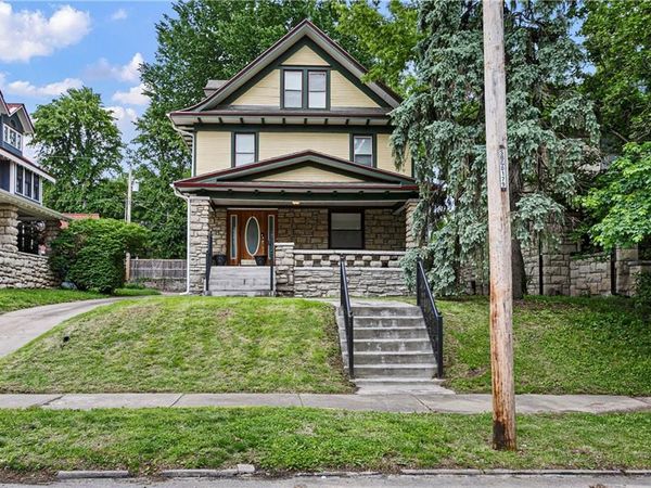 3527 Kenwood Avenue, Kansas City, MO 64109