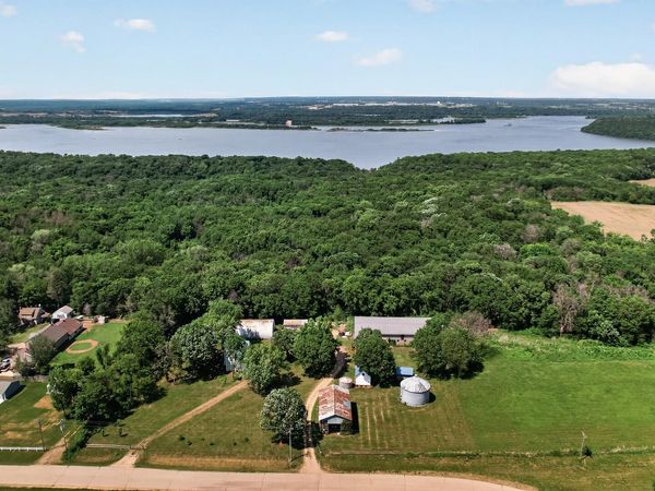 7635 Mississippi Trail , Hastings, MN 55033