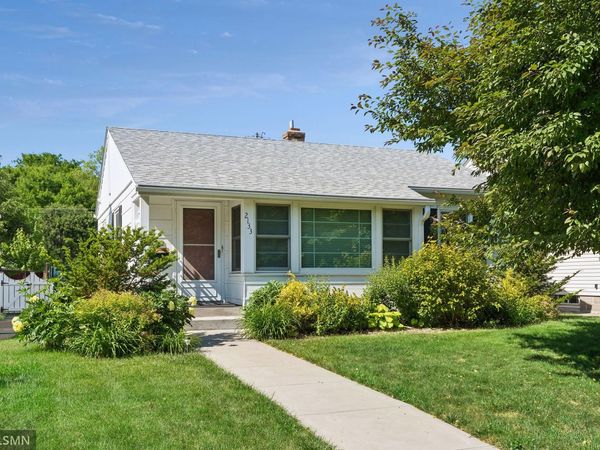 2133 Highland Parkway, Saint Paul, MN 55116