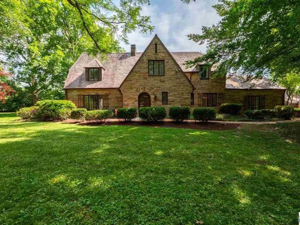 320 Hamilton Drive, Terre Haute, IN 47803