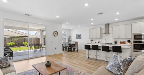 4635 Trout Lily Ln, Roseville, CA 95747 Photo
