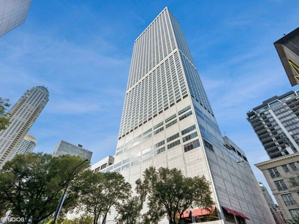 180 E PEARSON Street , Unit 4801, Chicago, IL 60611