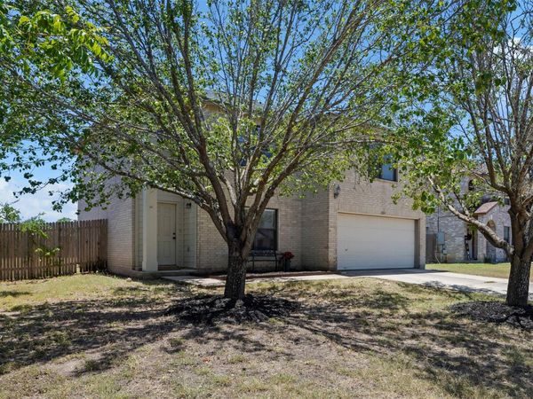1814 Grassland DR , Leander, TX 78641