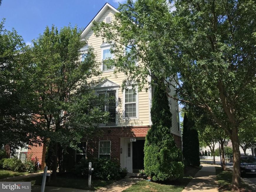 421 Leaning Oak Street , Gaithersburg, MD 20878 Main Photo