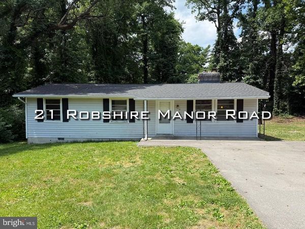21 ROBSHIRE , HUNTINGTOWN, MD 20639