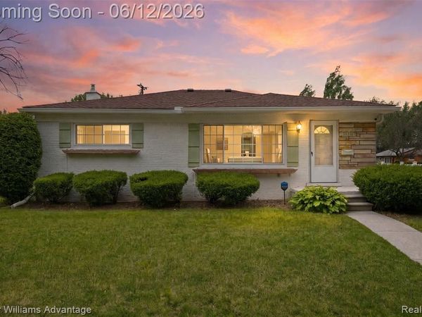 23111 Scotia Road , Oak Park, MI 48237