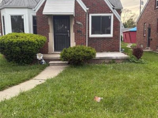 9701 Somerset Avenue , Detroit, MI 48224