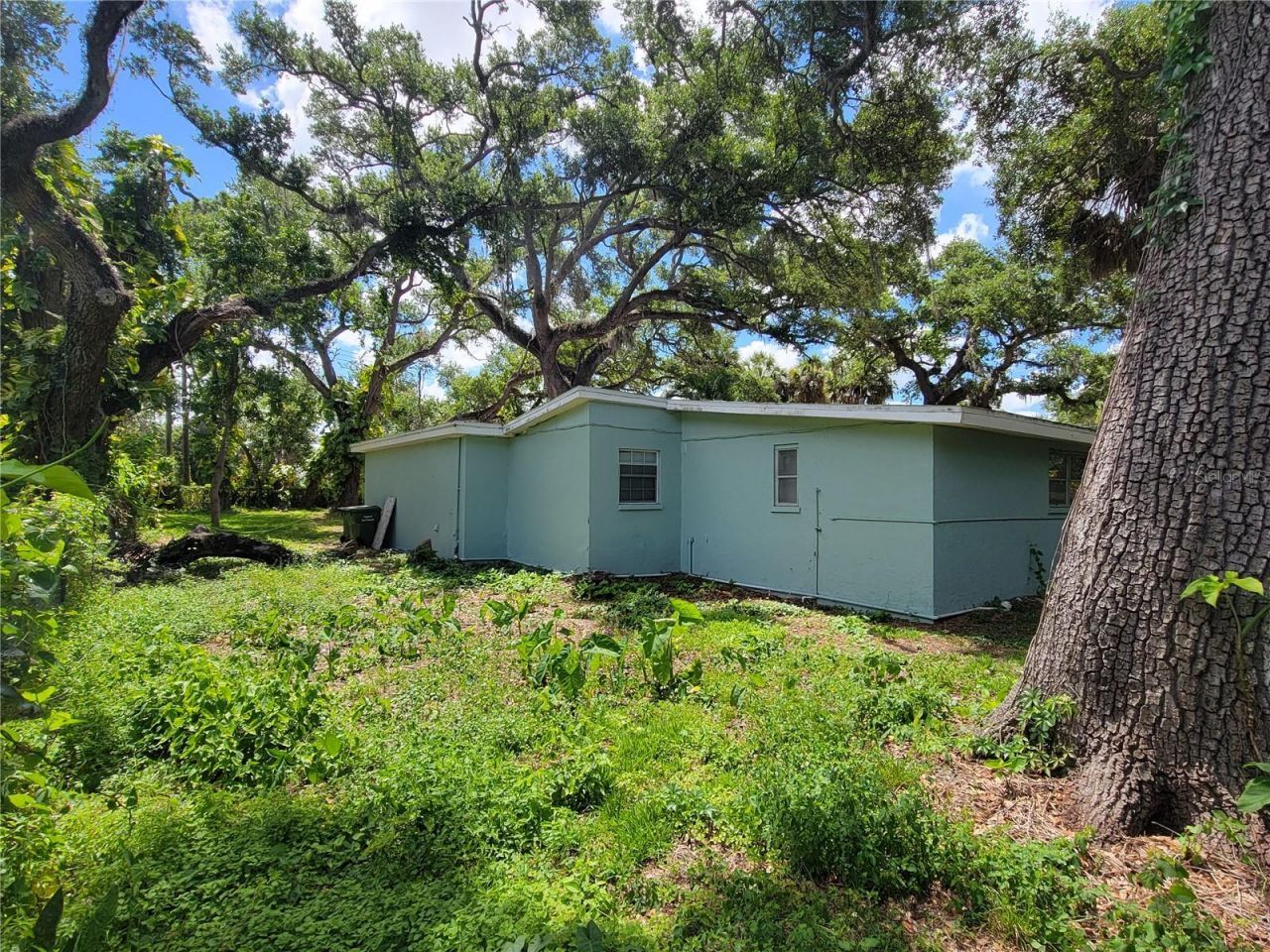 1375 Myrtle Street , Sarasota, FL 34234 Photo