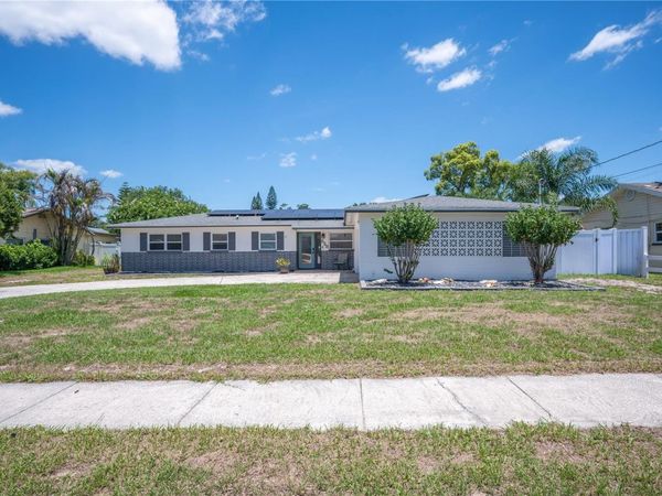 528 S LARRY CIRCLE , BRANDON, FL 33511