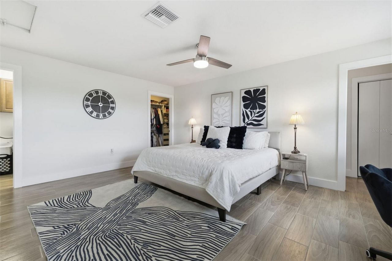 9910 Peninsular Drive, Gibsonton, FL 33534 Photo