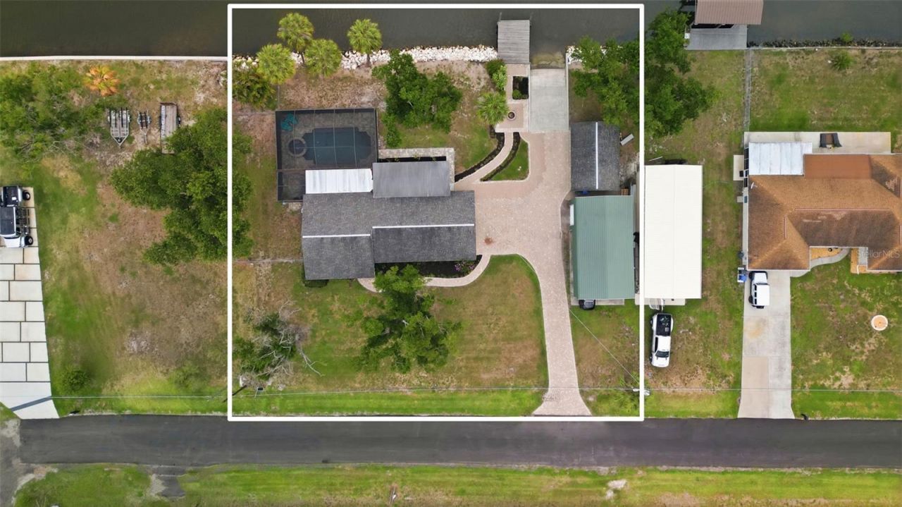 9910 Peninsular Drive, Gibsonton, FL 33534 Photo