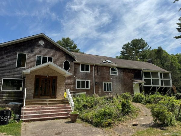 227 Beverly Road, Huntington Station, NY 11746