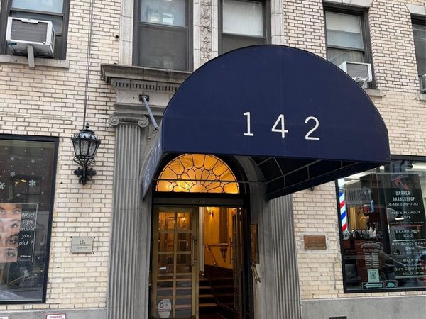 142 E 49th Street , Unit 5B, New York (Manhattan), NY 10017