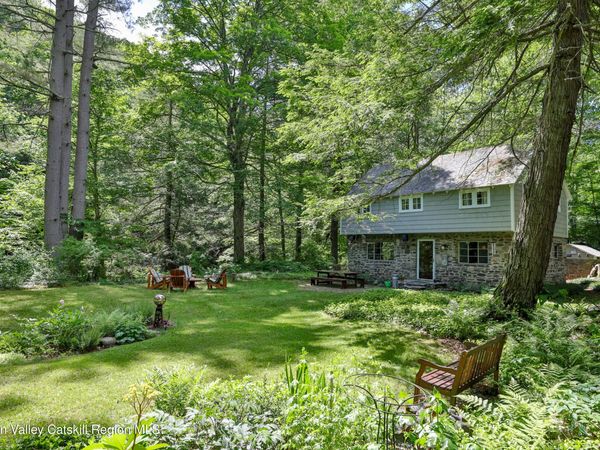 945 Woodland Valley Road, Phoenicia, NY 12464