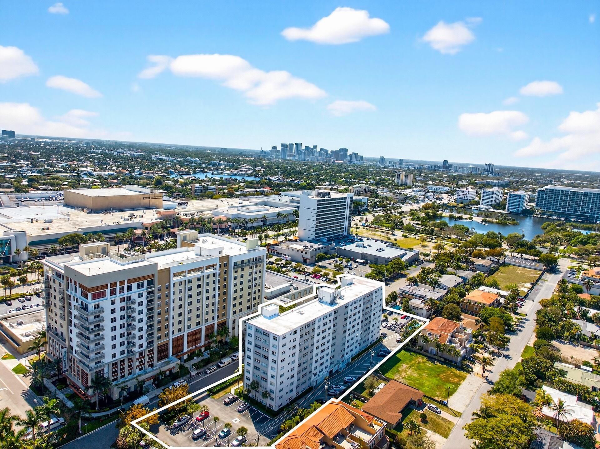 2555 NE 11th Street, Unit 104, Fort Lauderdale, FL 33304 Photo