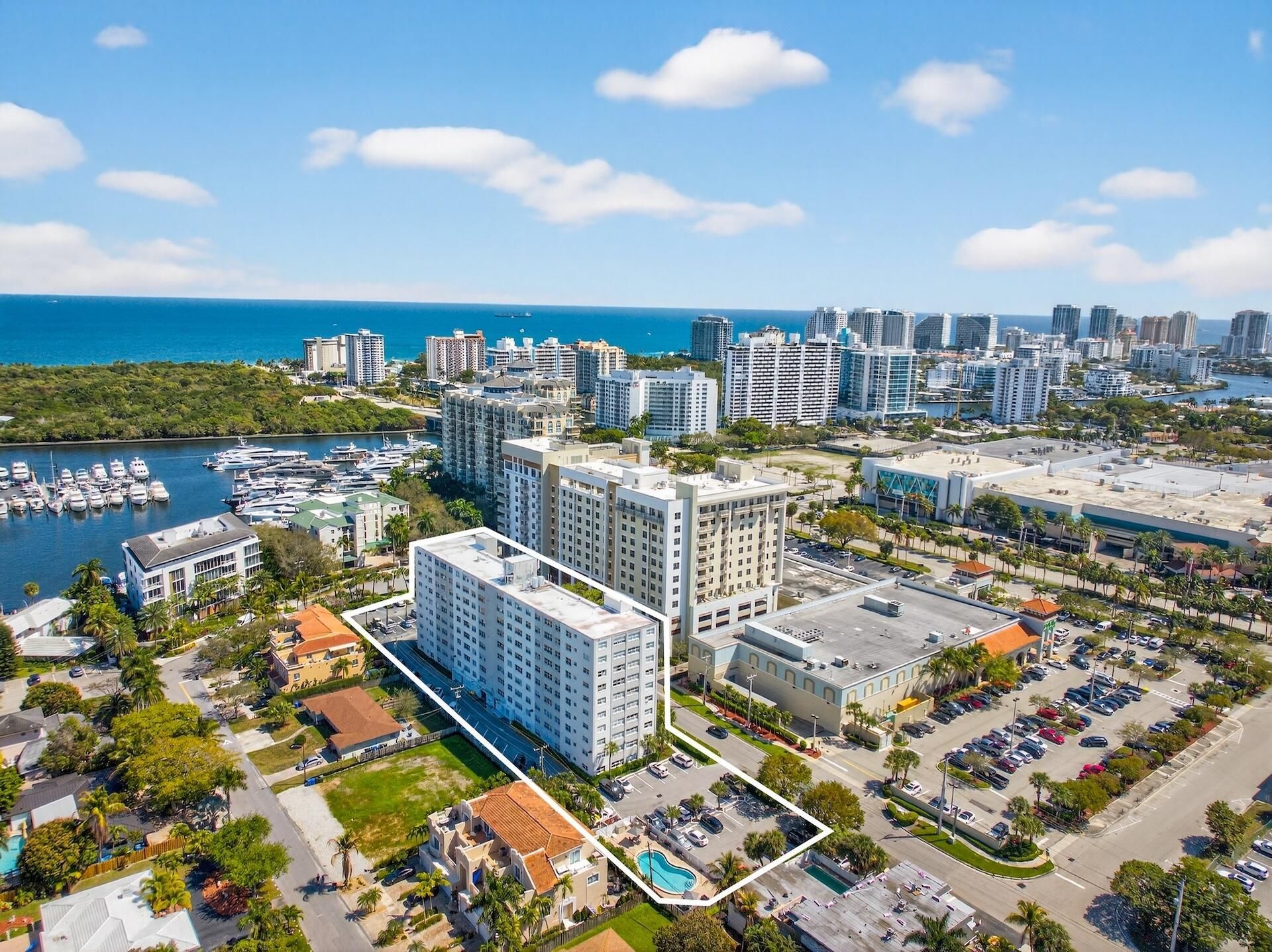 2555 NE 11th Street, Unit 104, Fort Lauderdale, FL 33304 Photo