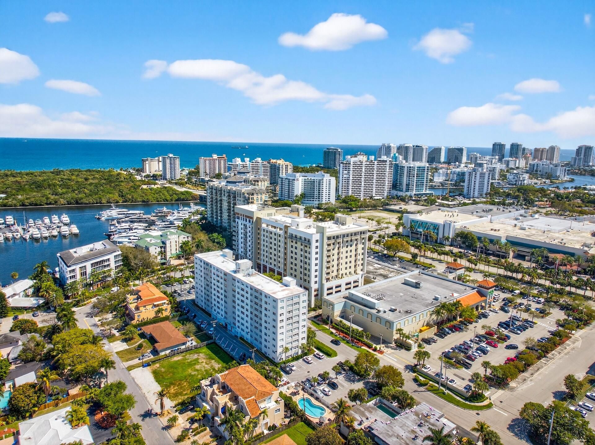 2555 NE 11th Street, Unit 104, Fort Lauderdale, FL 33304 Photo