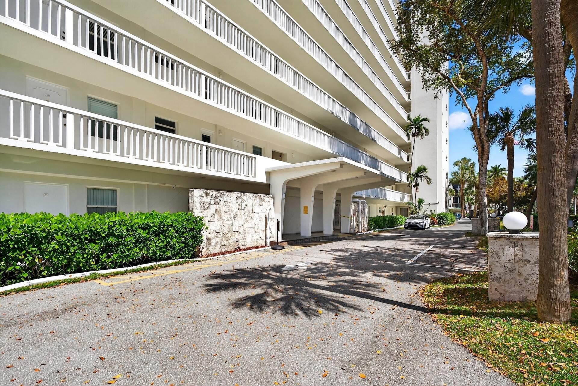 2555 NE 11th Street, Unit 104, Fort Lauderdale, FL 33304 Photo