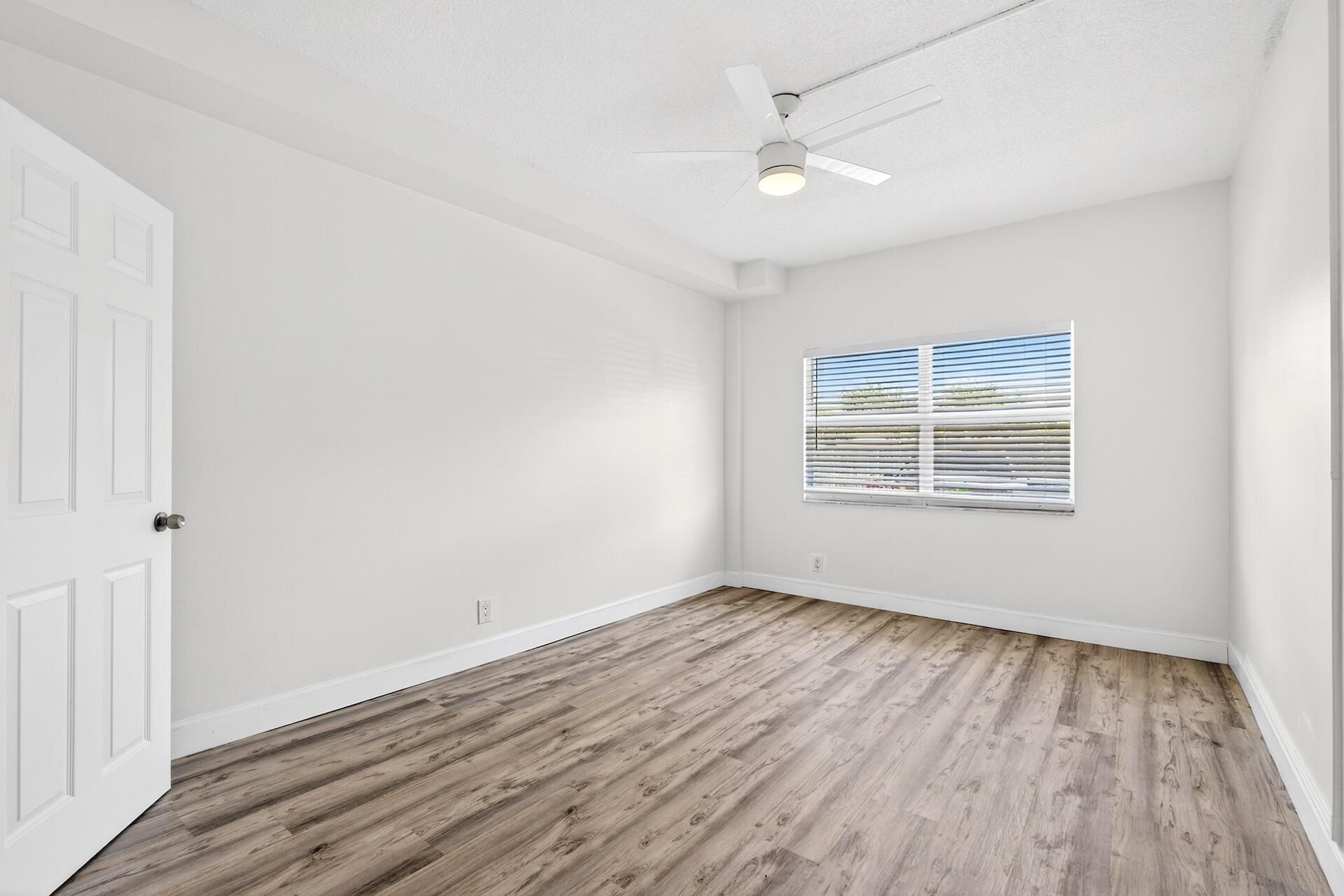2555 NE 11th Street, Unit 104, Fort Lauderdale, FL 33304 Photo