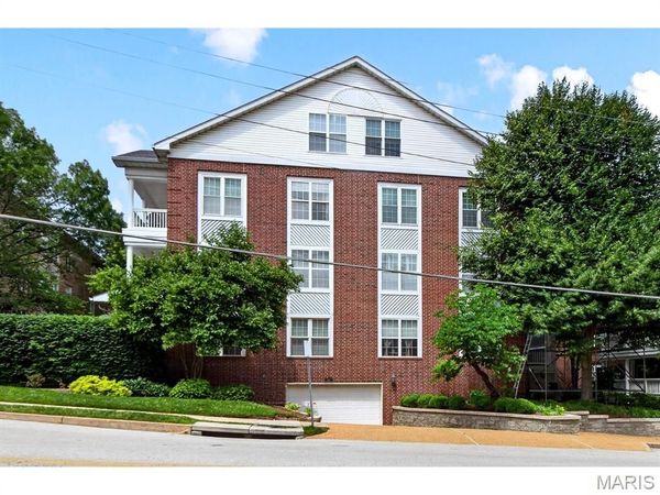 505 North and South, 2C, University City, MO 63130