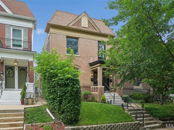 4165 Russell Boulevard, St Louis, MO 63110