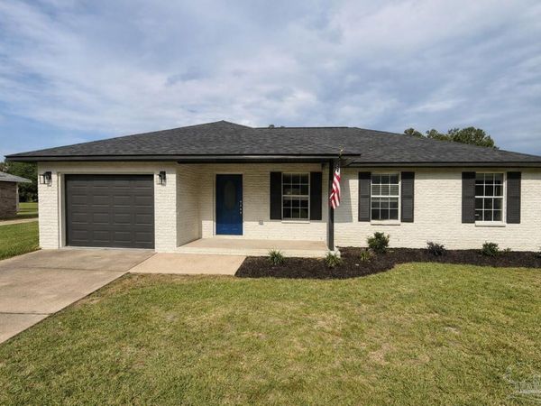 5386 Traci Dr, Milton, FL 32583