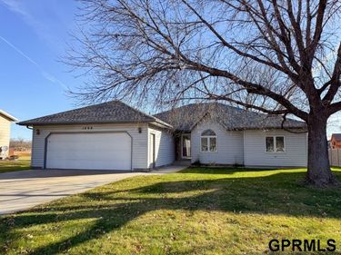 1404 N Monroe Street, Lexington, NE 68850