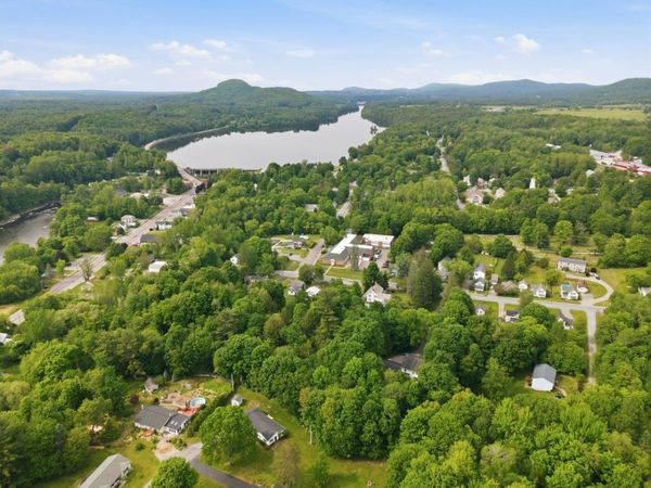10 Baker Lane, Milton, VT 05468