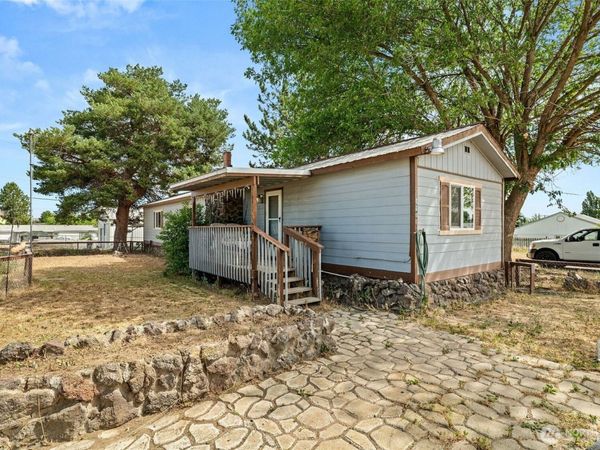 110 5th Avenue SE, Soap Lake, WA 98851