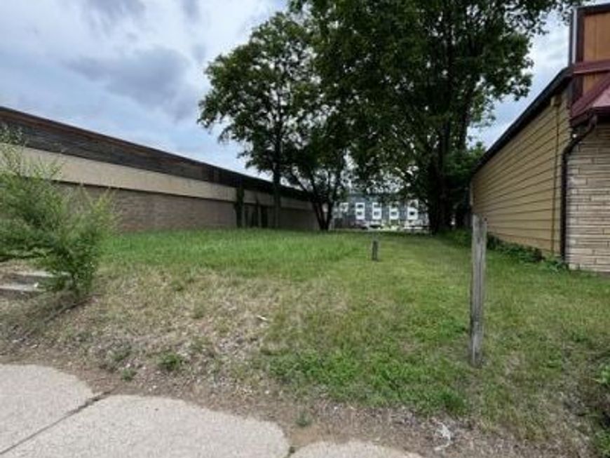 Main Photo