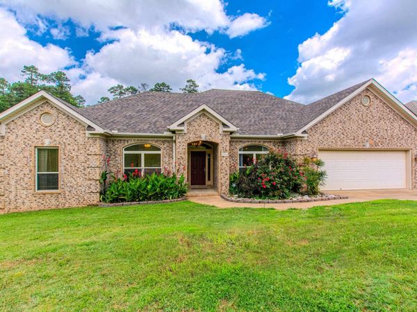 15516 Hartford Street, Little Rock, AR 72223