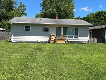 12 Fairlawn Drive, Honeoye Falls, NY 14472