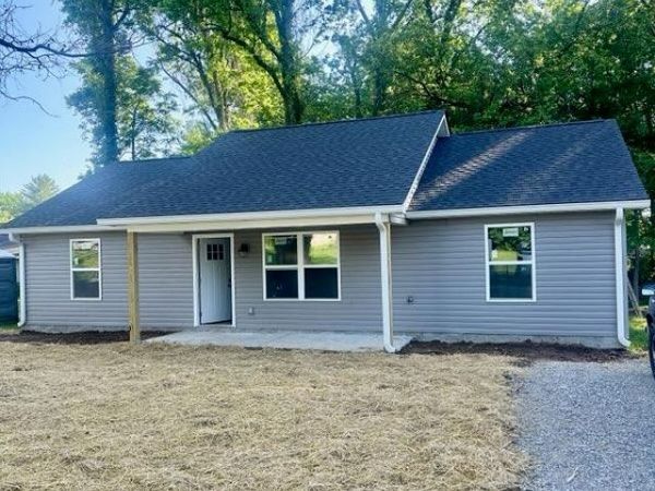 204 Peter Ave, Monterey, TN 38574