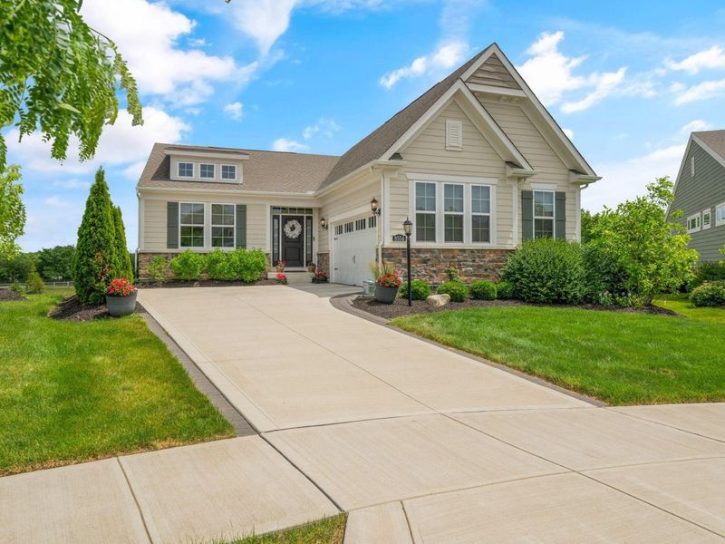 8554 Landrace Place, Sunbury, OH 43074 Photo 2