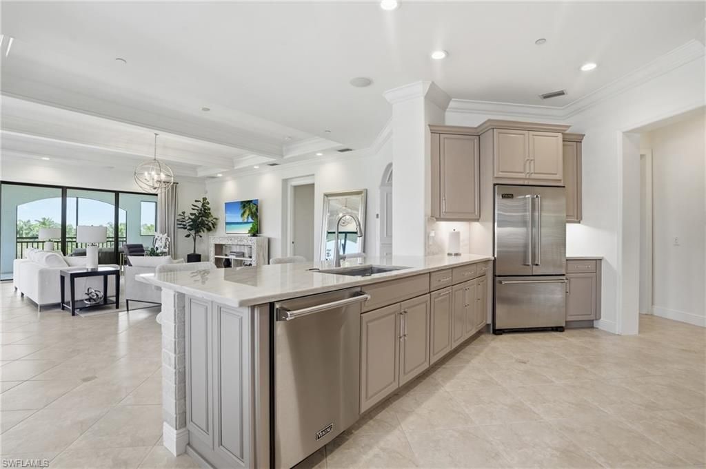 2543 Marquesa Royale Ln, Unit 4-302, Naples, FL 34109 Photo