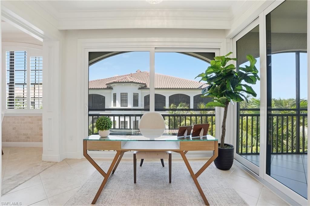 2543 Marquesa Royale Ln, Unit 4-302, Naples, FL 34109 Photo