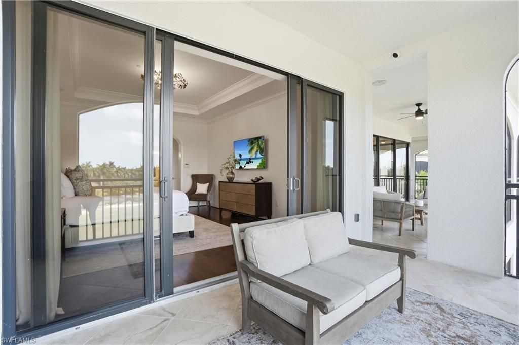 2543 Marquesa Royale Ln, Unit 4-302, Naples, FL 34109 Photo