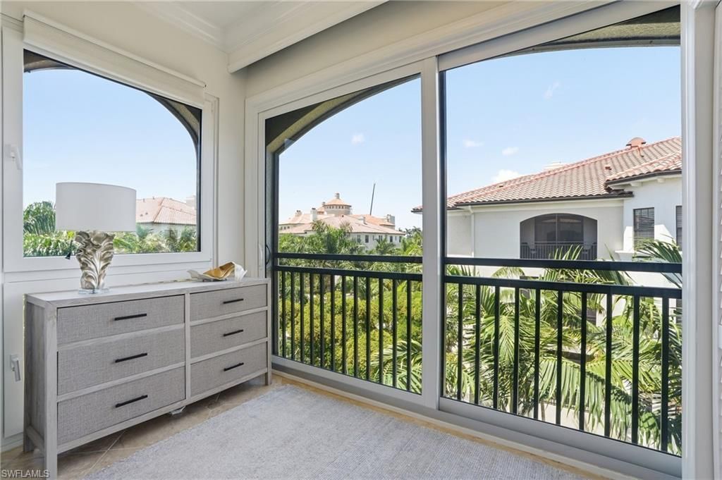 2543 Marquesa Royale Ln, Unit 4-302, Naples, FL 34109 Photo