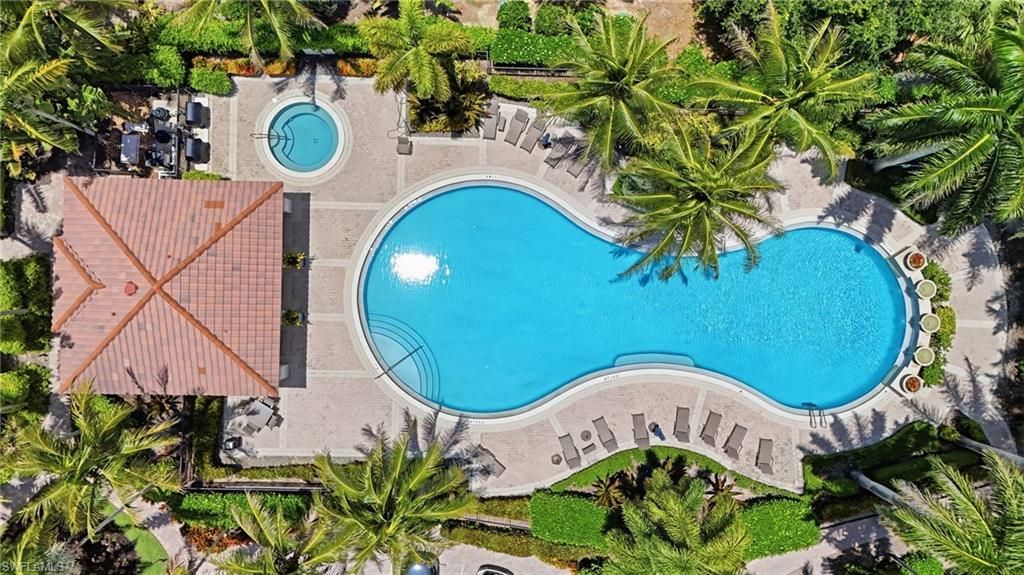 2543 Marquesa Royale Ln, Unit 4-302, Naples, FL 34109 Photo