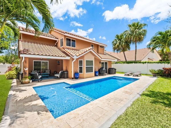 6421 NW 57th Way, Parkland, FL 33067