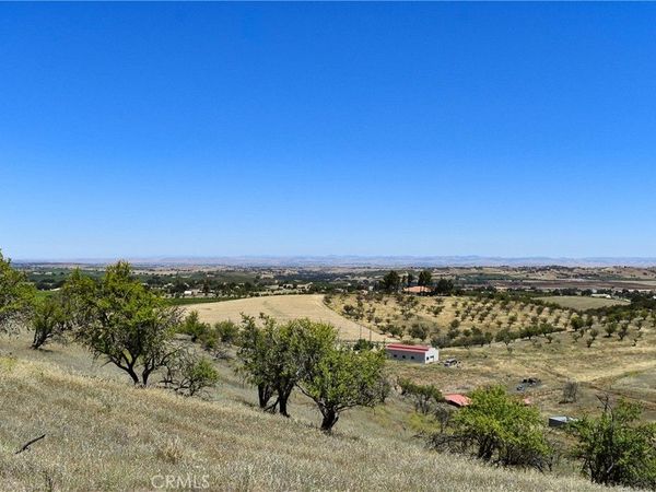4565 S El Pomar, Templeton, CA 93465