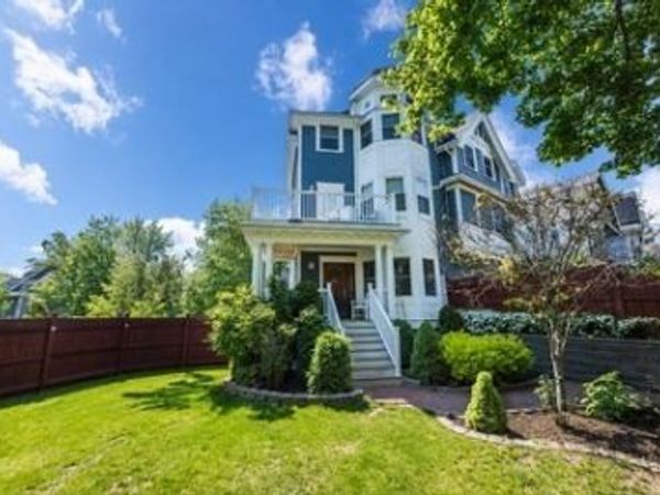 84 Westbourne Terrace, Unit 84, Brookline, MA 02446