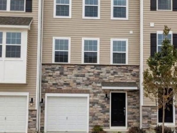 8305 BRODIE COURT, BREINIGSVILLE, PA 18031
