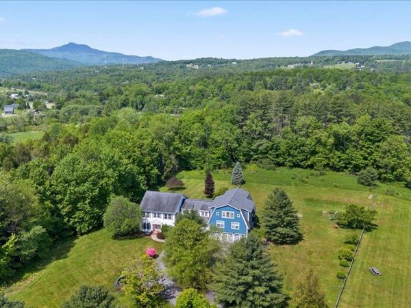 64 Homestead Lane, Waterbury, VT 05677