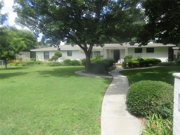 200 LAKERIDGE Road, Lakeside, TX 76108