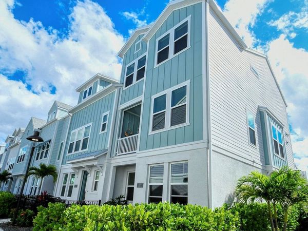 2300 LINDSTROM STREET , SARASOTA, FL 34237