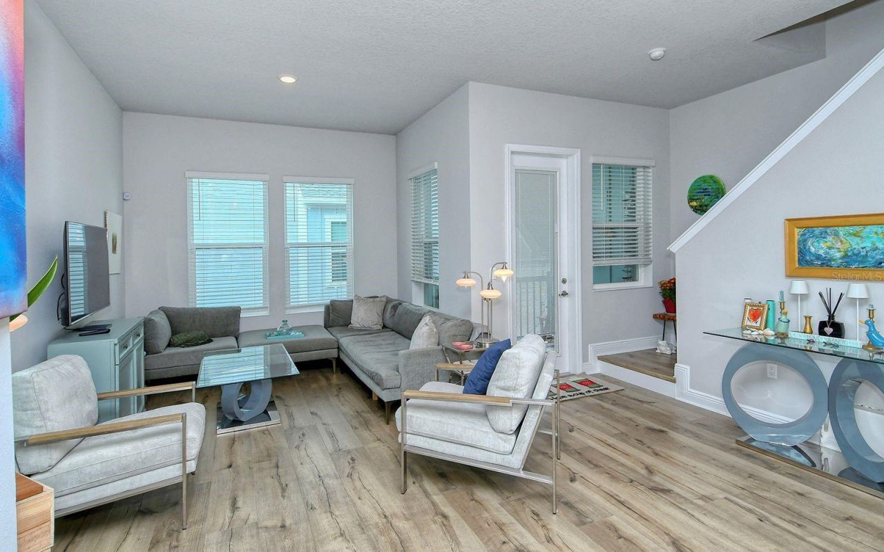 2300 Lindstrom Street , Sarasota, FL 34237 Photo